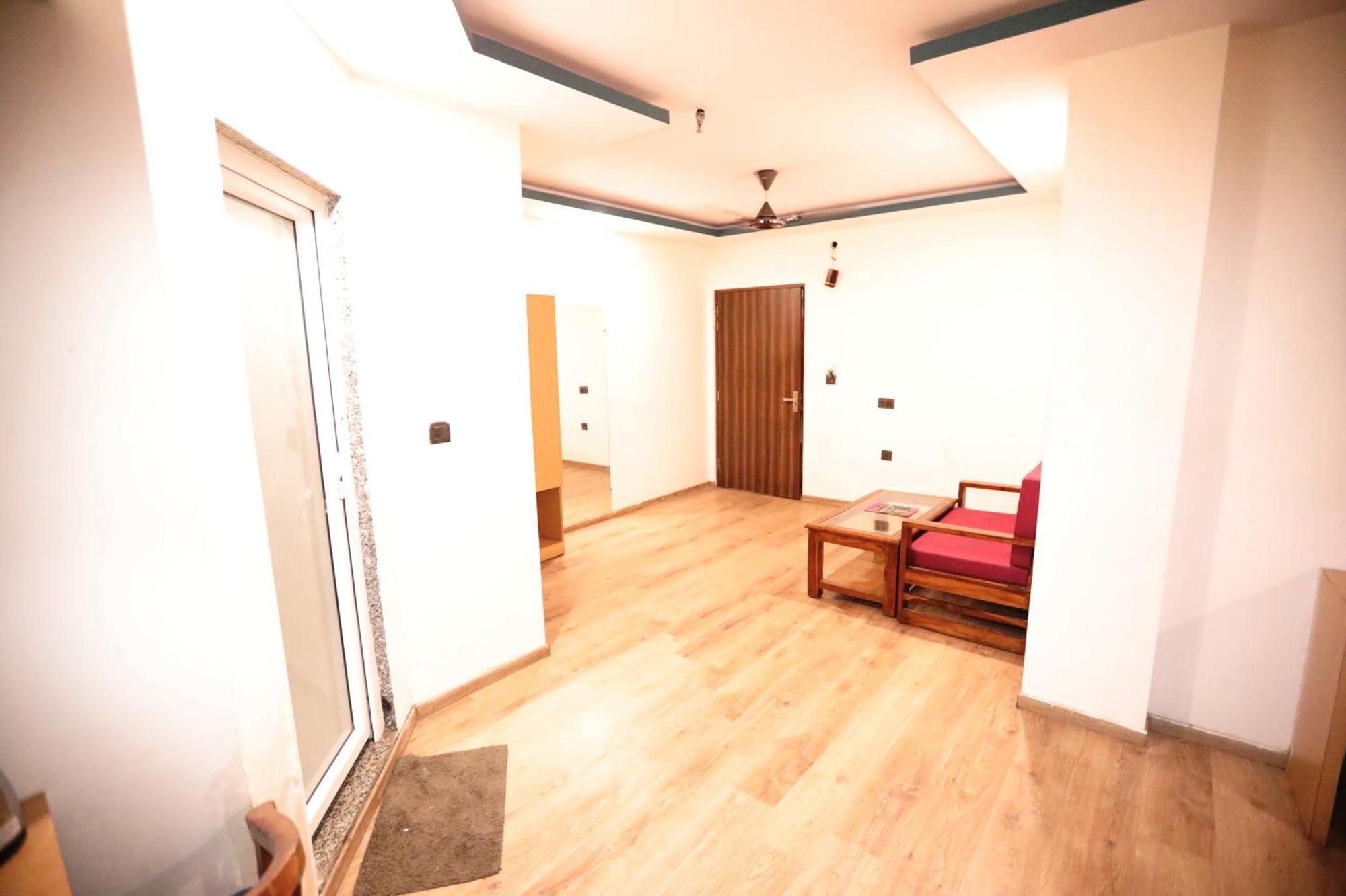 Hotel Noida Grand Sec 58 エクステリア 写真